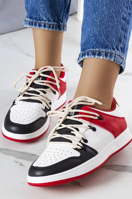 Melni-sarkani retro sporta apavi,...