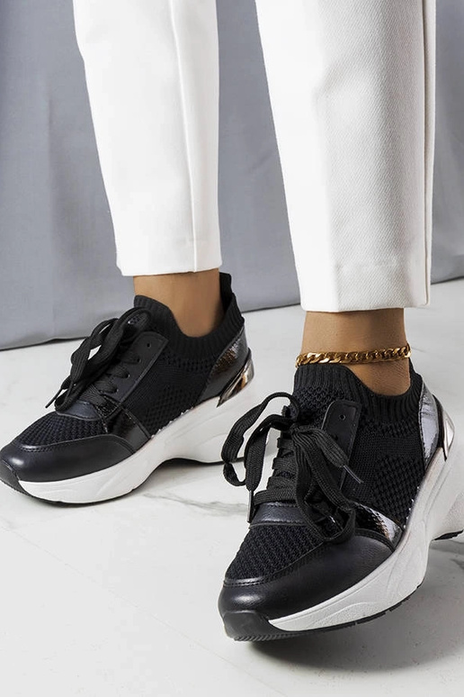 Melnas sporta apavi uz platformas, „Ann"