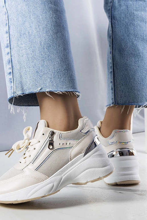 Steisijas smilškrāsas čības