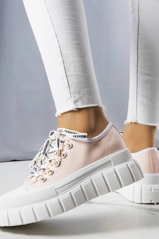 Rozā apavi uz platformas, „Toni"