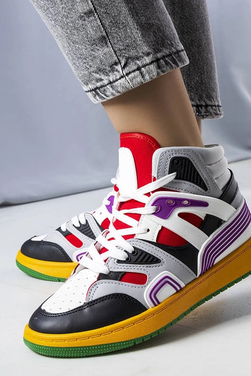 Melnas Marjorie augstas augšdaļas kedas