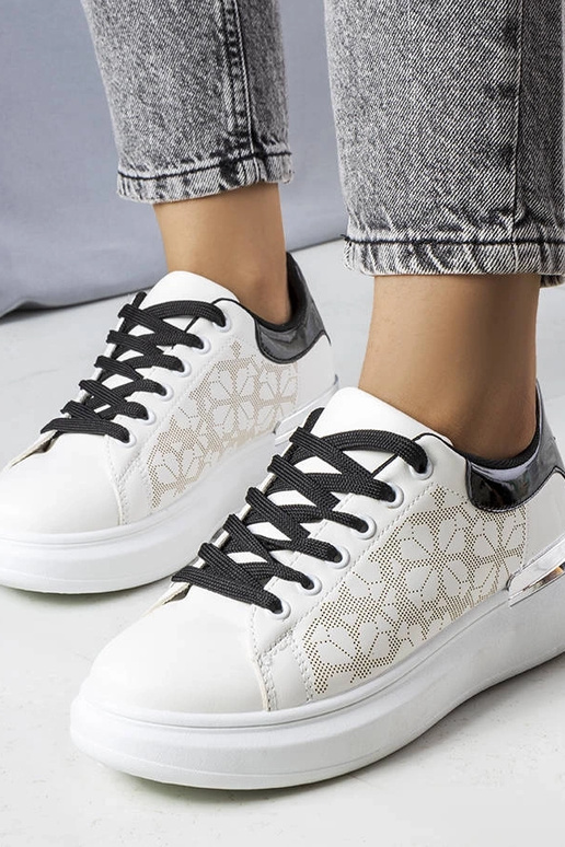 Erin melnbaltas perforētas kedas