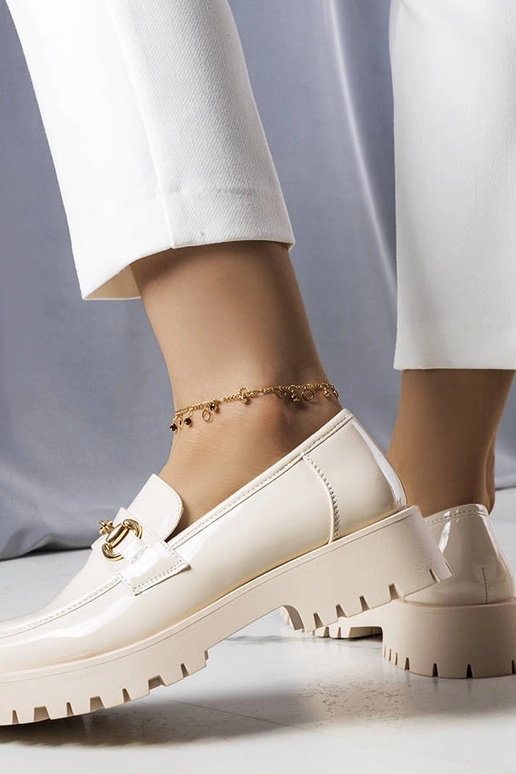 Bēšas lakādas Simard apavi