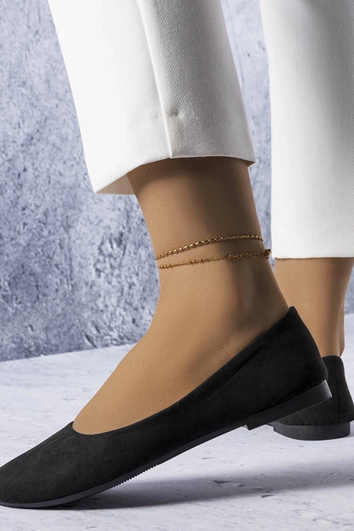 Melnas balerīnas ar ādas iekšzoli...