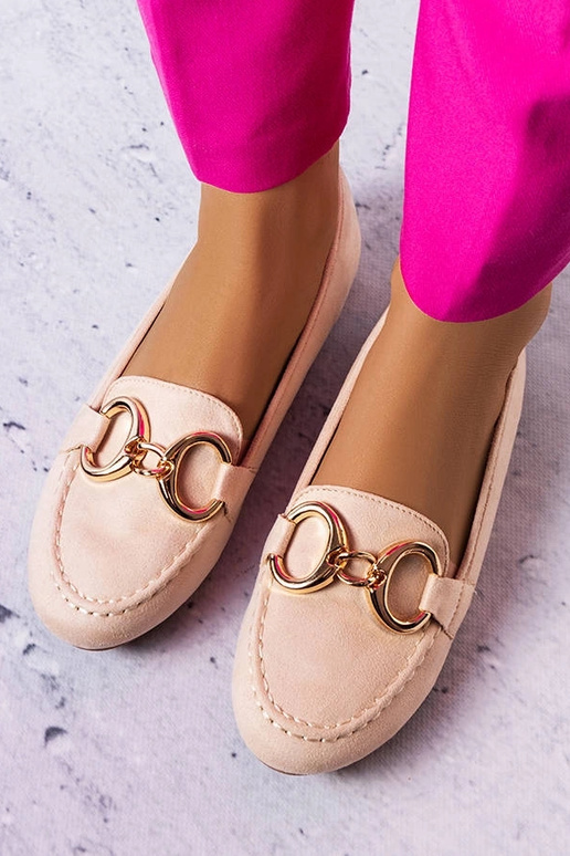 Bēšie klasiskie klaipi Pitre