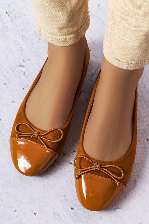 Brūns lakots purngals baleta...