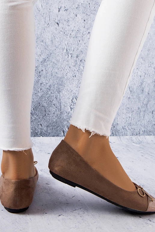 Brūns lakots purngals baleta...