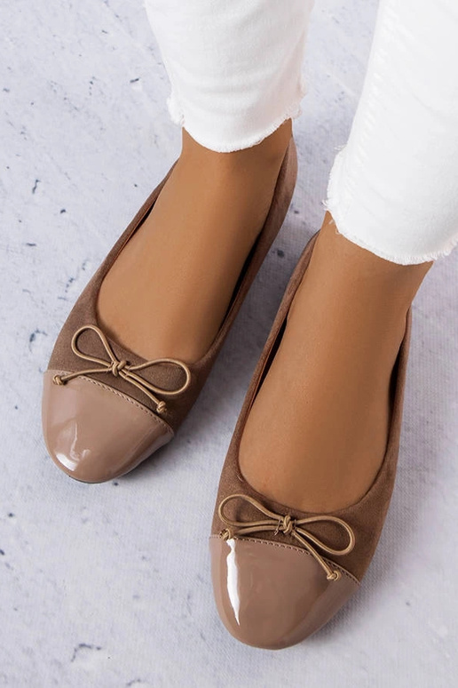 Brūns lakots purngals baleta...