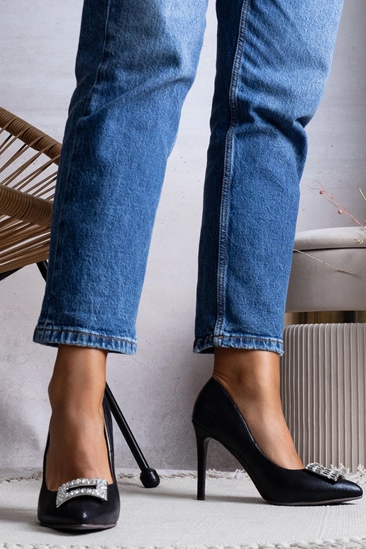 Tyson melni lakādas sieviešu papēži