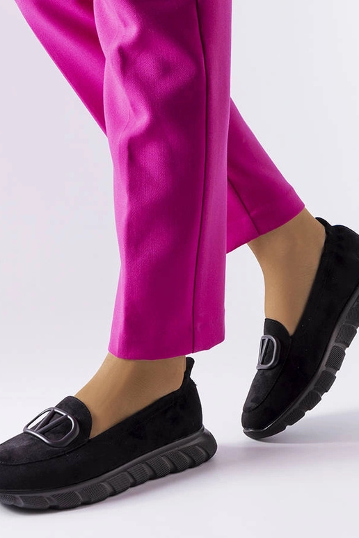 Melni sporta apavi, kas uzvelk,...