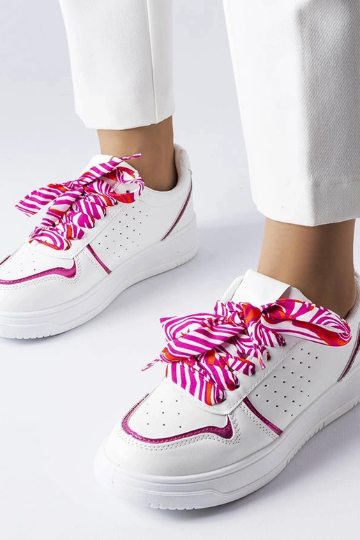 Baltas Pryor lentes piesietas kedas