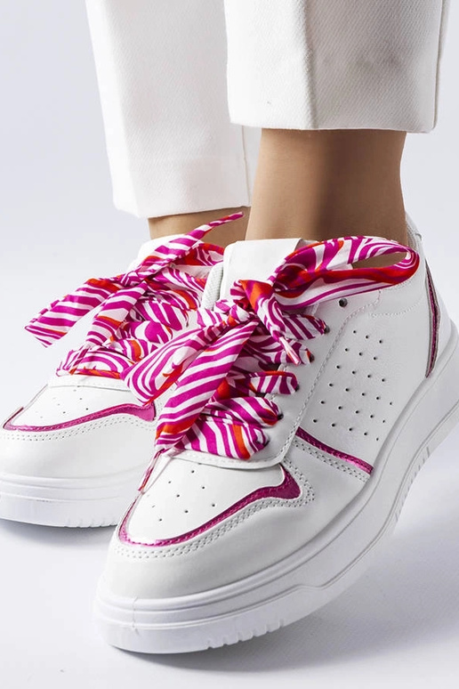 Baltas Pryor lentes piesietas kedas