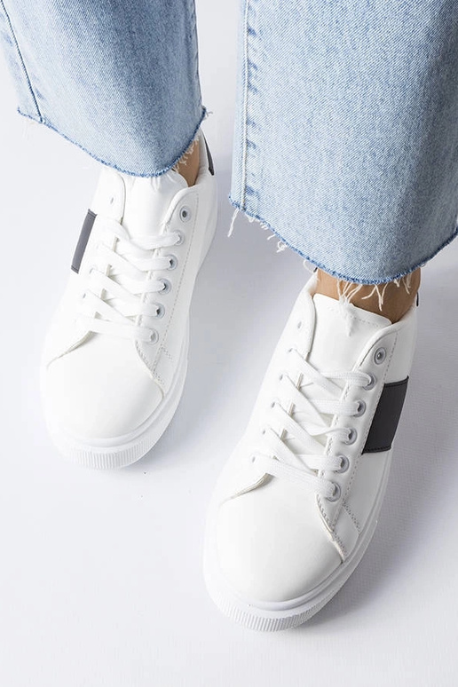 Baltas kedas ar melnu siksniņu Aurélie