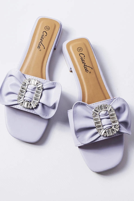 Violetas elegantas sandales ar...