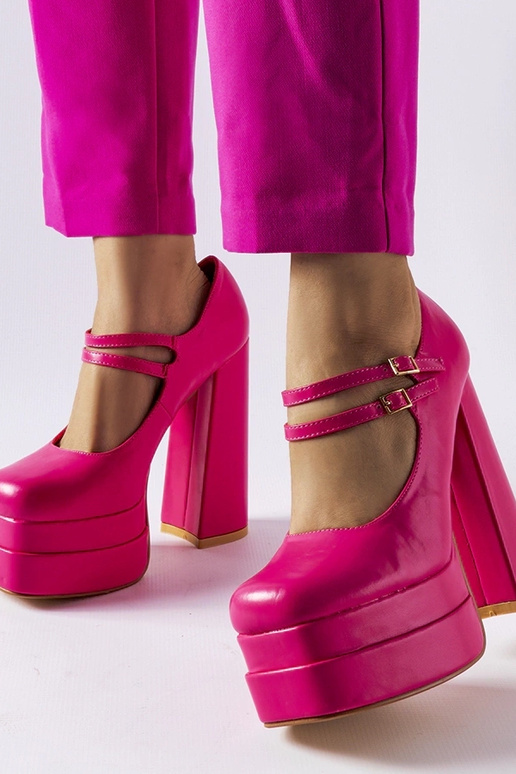 Rozā Chouinard augstpapēžu pumpas