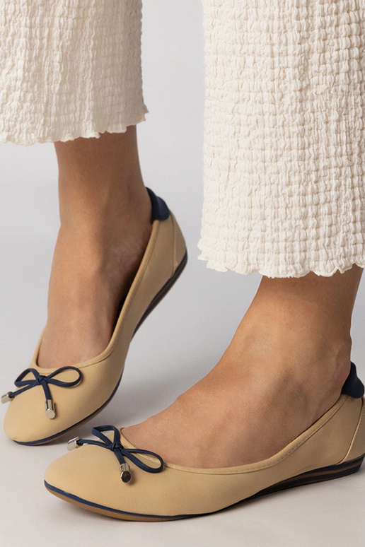 Smilškrāsaini kurpes ar lentīti,...