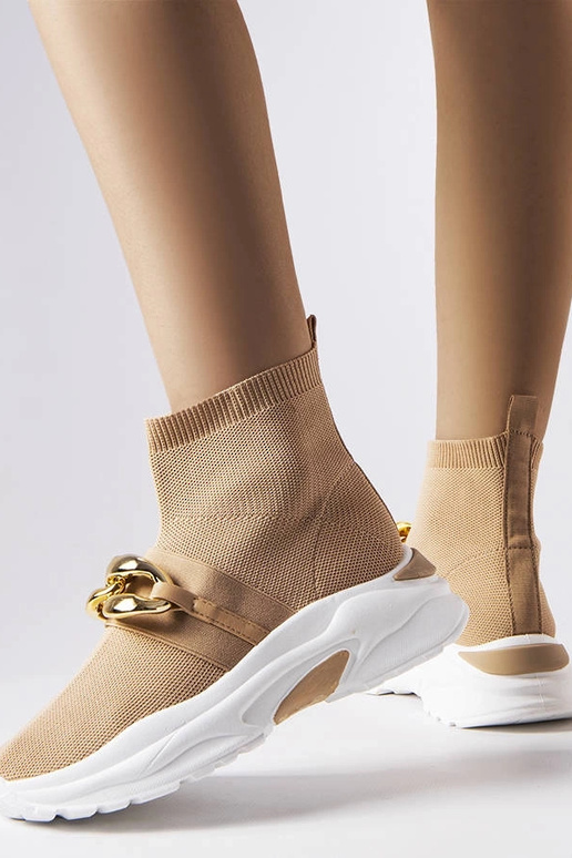 Brūnas Baptiste ķēdes kedas