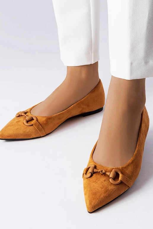 Brūna smaila pirksta balerīnas Aimé