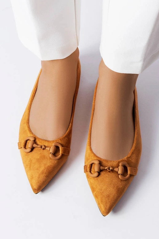 Brūna smaila pirksta balerīnas Aimé