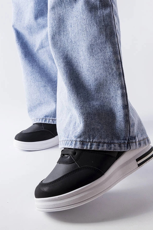 Melnas CinqMars čības