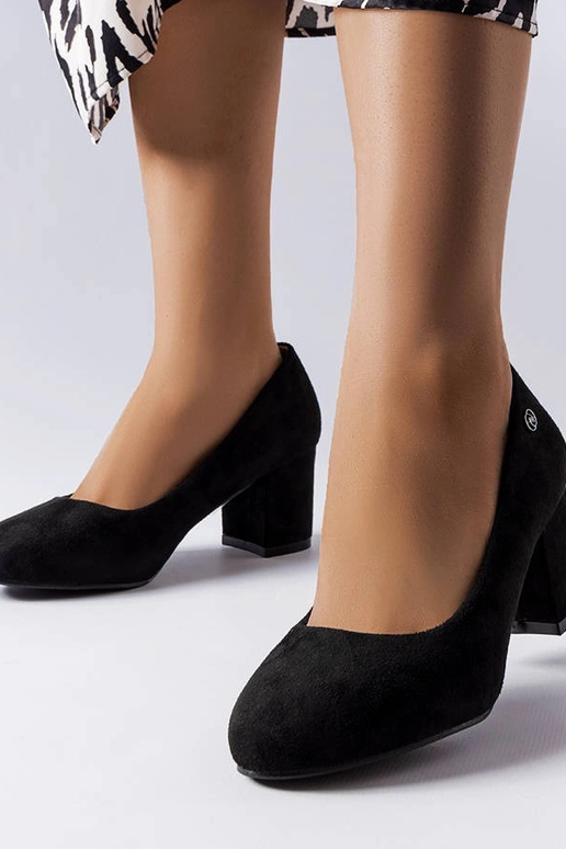 Melni eleganti Picard sūkņi