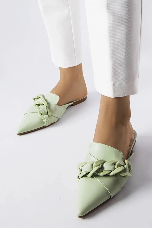 Zaļi eleganti Patenaude ķēdes flip-flops