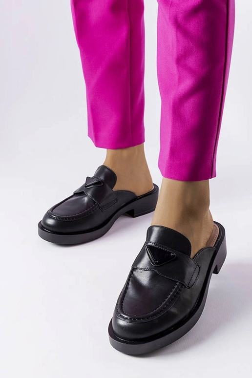 Melnas Berkshire sandales ar slēgtu...