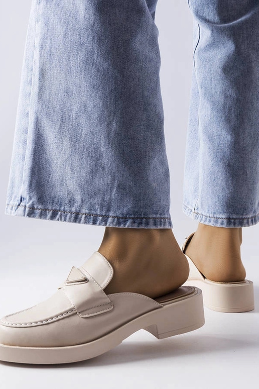 Bēšas Berkshire flip-Flops ar slēgtu...