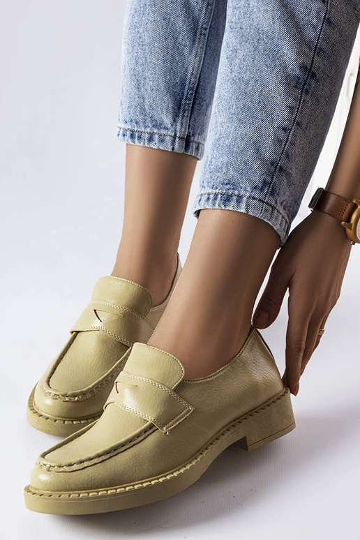 Zaļie eleganti ādas kurpes ar biezu...