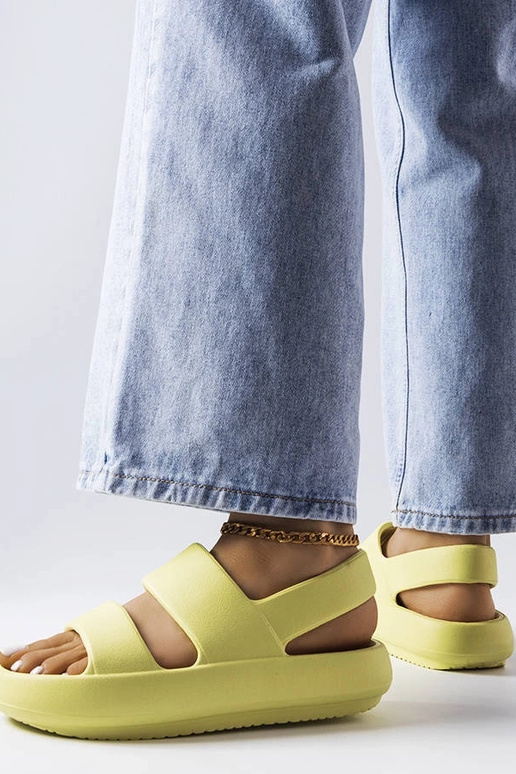 Zaļās krāsas Émond flip-flops