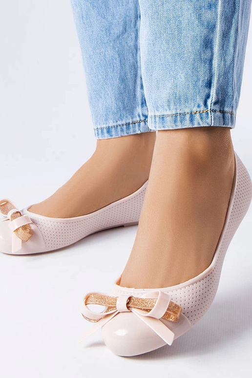 Bēši baleta dzīvokļi, kas dekorēti ar...