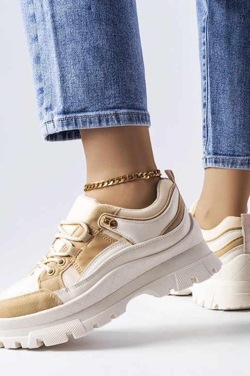 Brūni sporta apavi ar rakstainu zoli,...