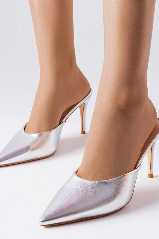 Sidabrinas čības uz papēža, „Drainer"