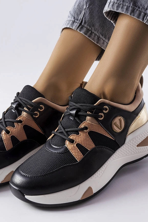 Melnas un zelta krāsas Vinceza kedas