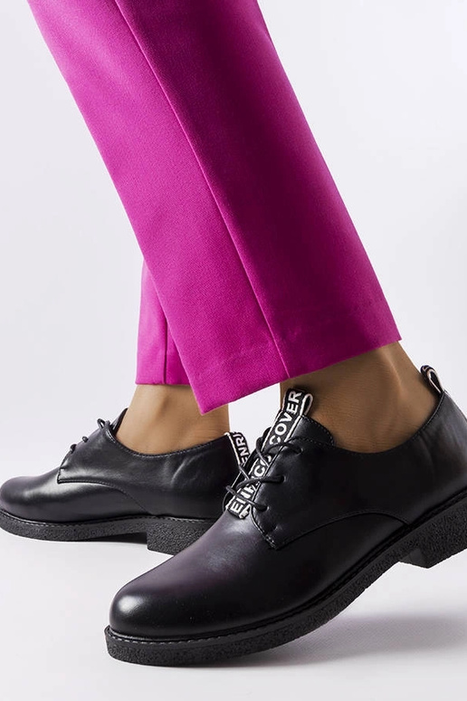 Melnas šņorējamas Edmontonas kurpes