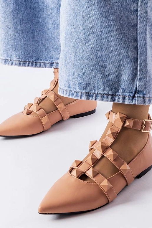 Bēšas balerīnas ar uzkrītošu Blur...