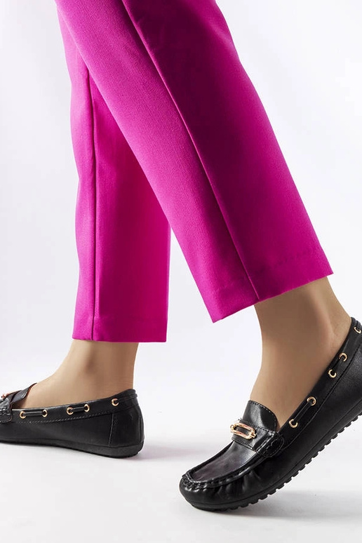 Melni klaipi, dekorēti ar Sietlas...