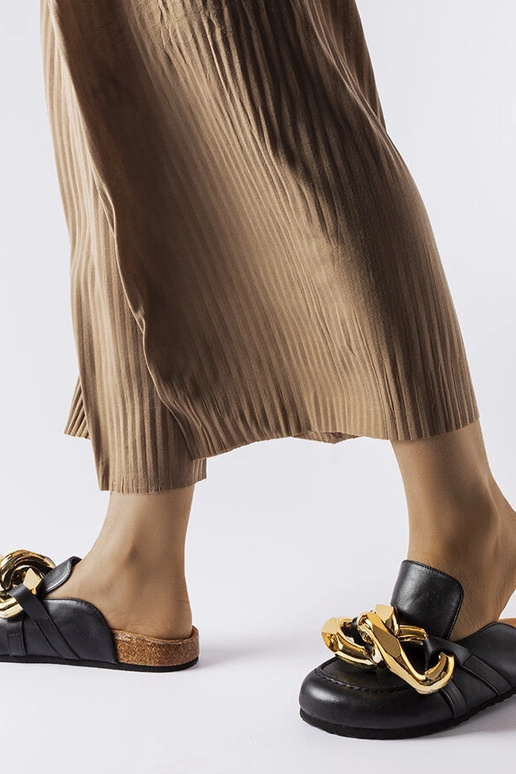 Melnas Christelle Ķēdes Flip Flops