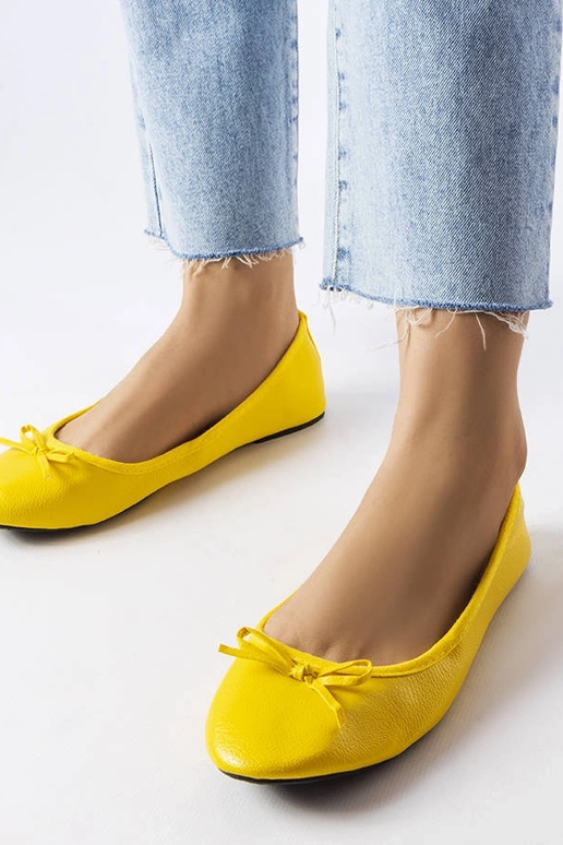 Dzeltenās balerīnas ar lentīti,...