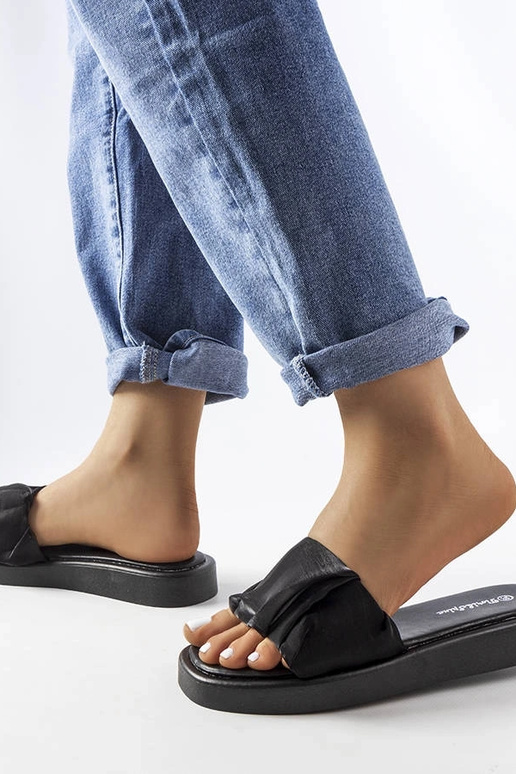 Black Boulevard volāni flip-flops