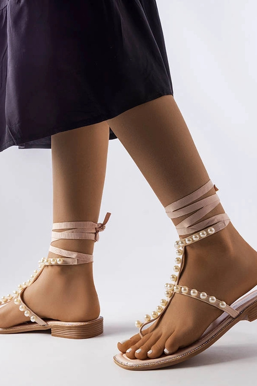 Bēšas sandales ar pērlēm Graystone