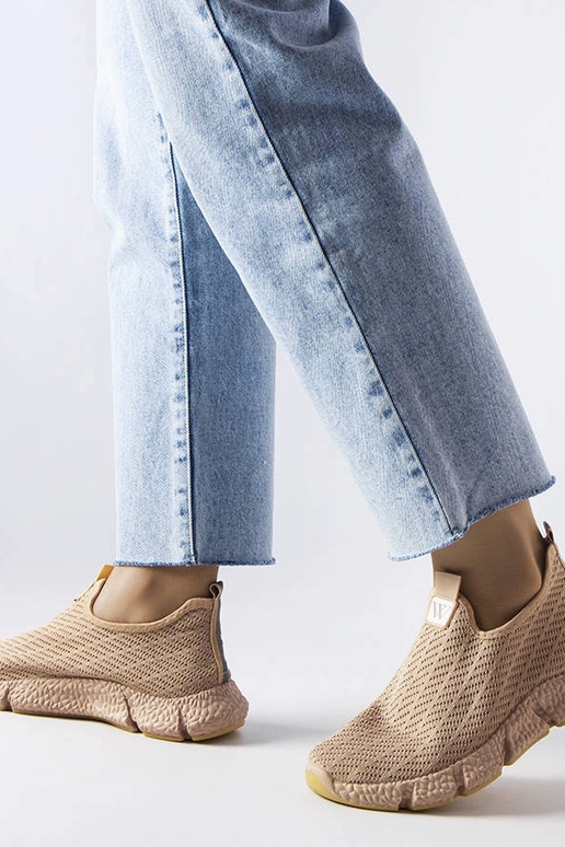 Yellville bēšas uzvelkamas kedas