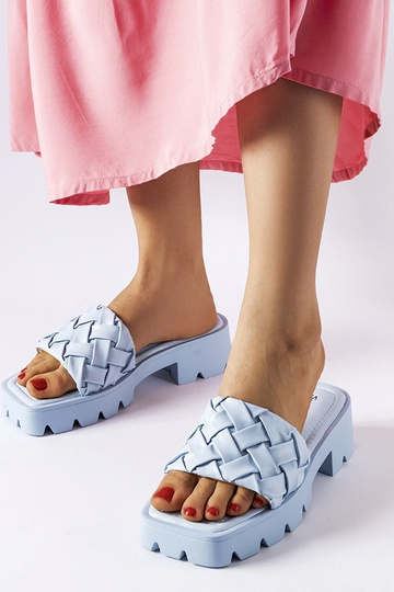 Lora zilas traktora zoles flip-flops