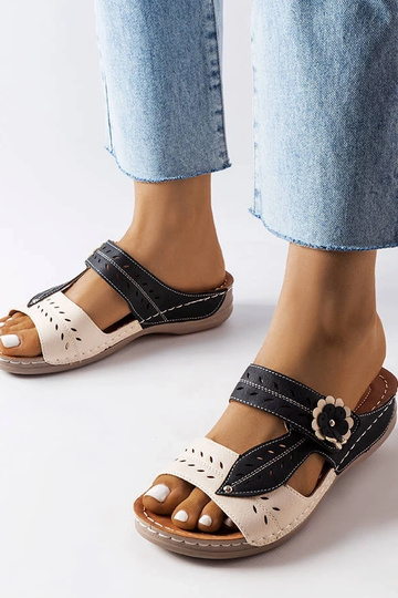 Melnas flip-flops ar zemu ķīli Jolanta