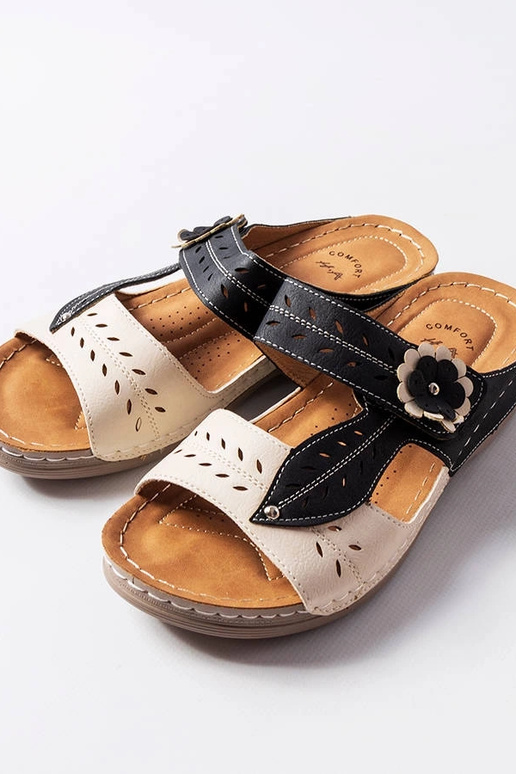 Melnas flip-flops ar zemu ķīli Jolanta Melnas flip-flops ar zemu ķīli Jolanta