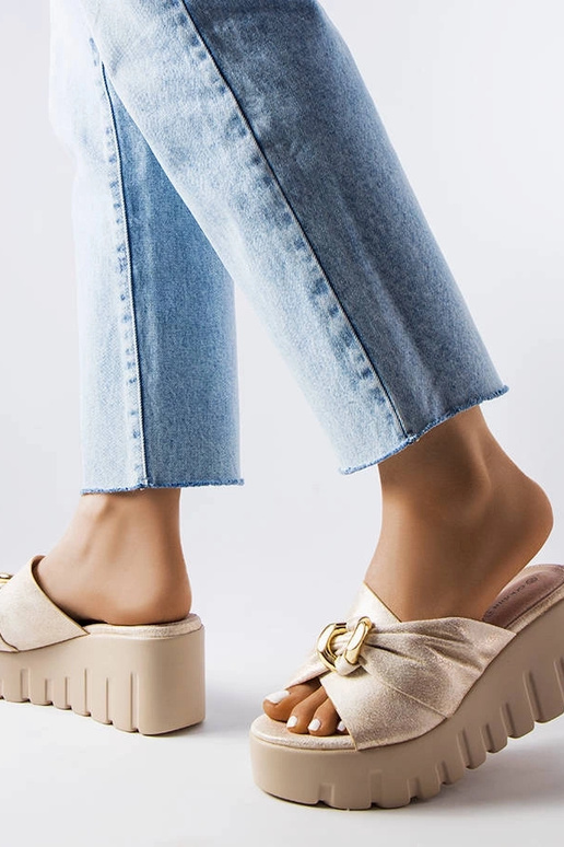 Laura zelta sieviešu sandales