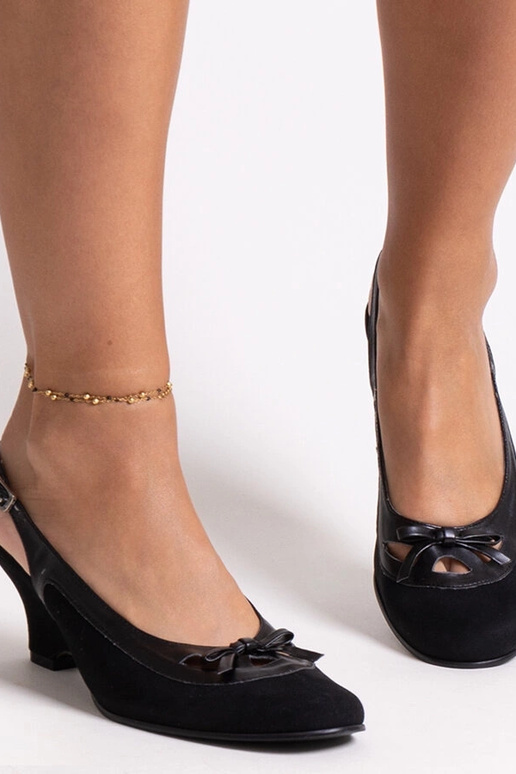 Melnas sieviešu pumpas