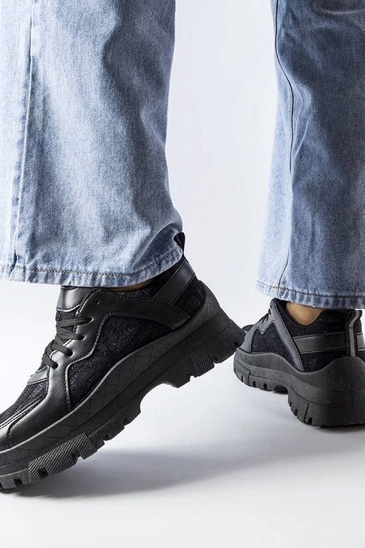 Melnas kuplas Brunswick kedas