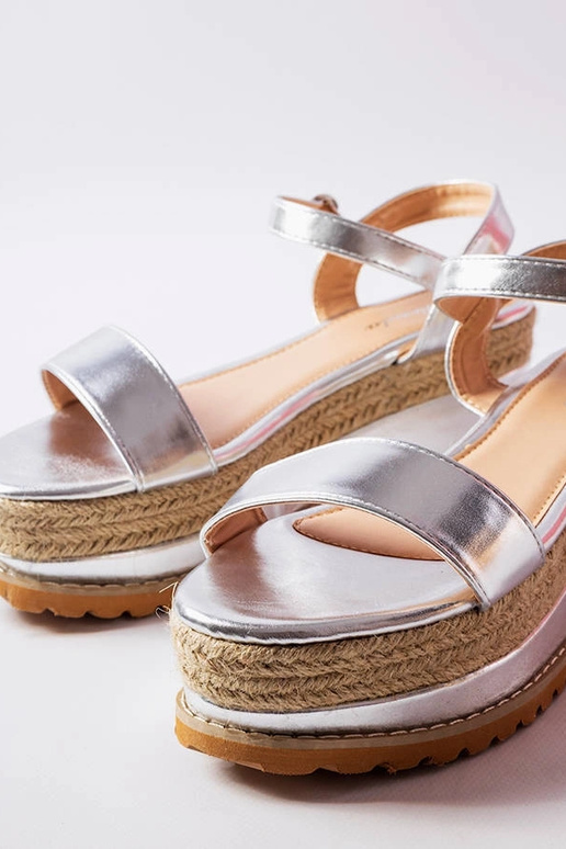 Sudraba platformas sandales, „Access"