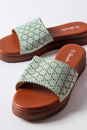 Zaļas ažūra flip-flops ar Irvine cirkoniem 2